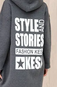 Vatovaná mikina s dlouhým zadním dílem a kapucí z grafitu