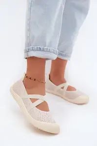 Sportovní baleríny s elastickými řemínky
