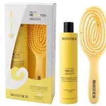 Dárková sada pro nepoddajné vlasy Selective Professional OnCare Smooth WeCareYou Kit - šampon + kartáč zdarma + dárek zdarma