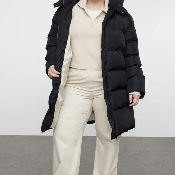 Trendyol Curve Black Regular Fit Contrast Lining Detailed Long Puffer Parka Coat