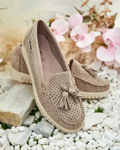 Resti Women's openwork moccasins Molaffa