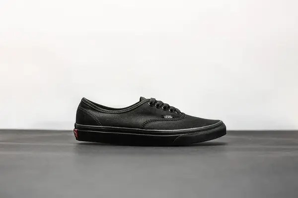 Vans UA Authentic 40,5 Black/Black