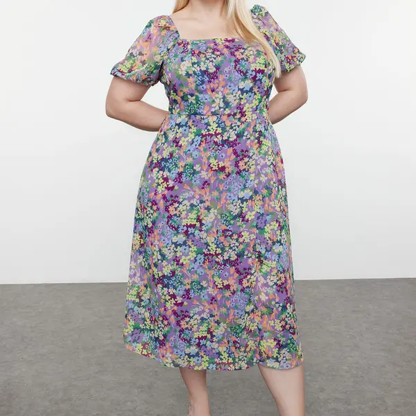 Trendyol Curve Pink Lined Chiffon Floral Square Neck Balloon Sleeve Woven Plus Size Dress