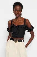 Trendyol černý krátký podšitý tkaný volánový bustier