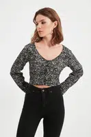 Trendyol Halenka - Černá - Klasický střih