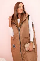 Kesi Włoski Dámská prošívaná vesta Plus Size s kapucí na zip camelová