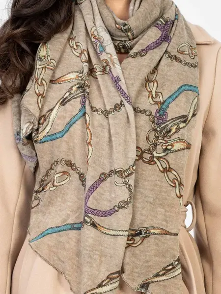 Béžový šátek s potiskem