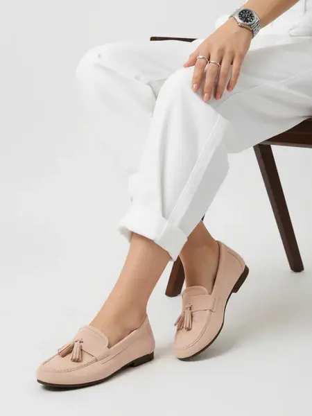 Dámské růžové mokasíny s ozdobnými třásněmi