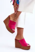 Dámské pantofle na platformě fuchsiové