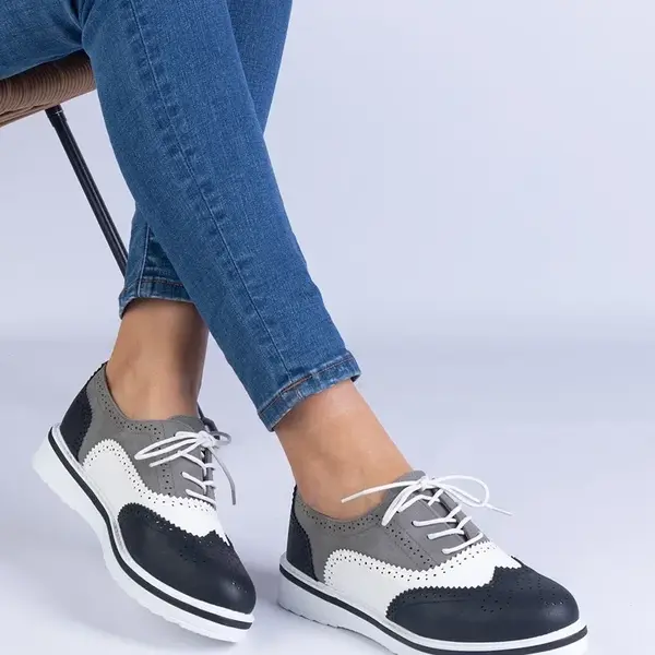 Gemre Čierne klasické poltopánky oxfordky Toddi