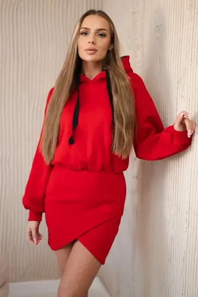 Insulated dress with a clutch at the bottom red