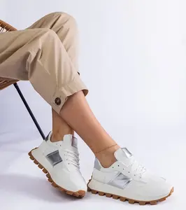 D/CEO White trainers Justar