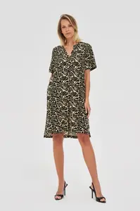 Marisse Loose-Fitting Black Dress