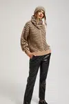 Marisse Coffee Scarf With Metallic Thread