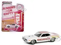 1970 Plymouth Hemi Barracuda "Ramchargers" White with Red Stripes "Running on Empty" Series 17 1/64 Diecast Model Car by Greenlight