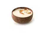 Tropikalia Svíčka v kokosu - vůně Kvetoucí jasmín