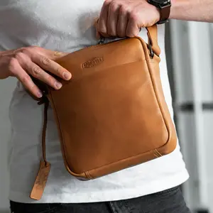 Pánská kožená taška přes rameno Sparwell Nevel - koňak