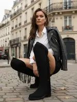 Černé kozačky s třásněmi