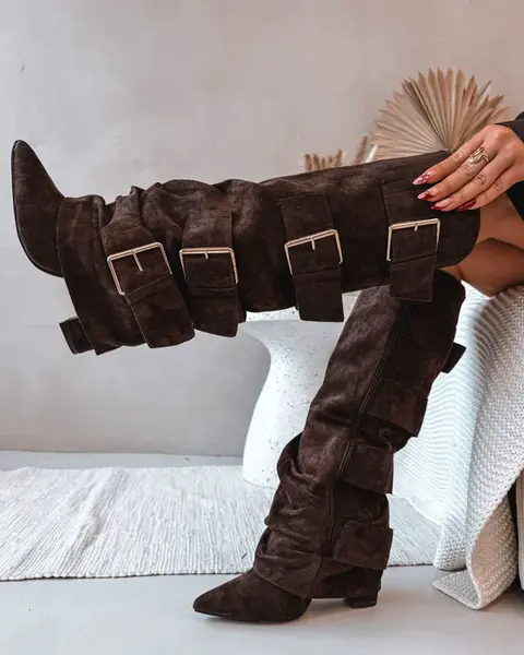 Dámske čižmy na podpätku s preklopeným vrchom