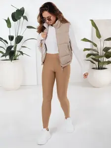 Dámské push-up legíny v camel barvě