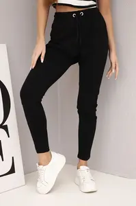 Dámske tepláky s elastickým pásom a šnúrkou