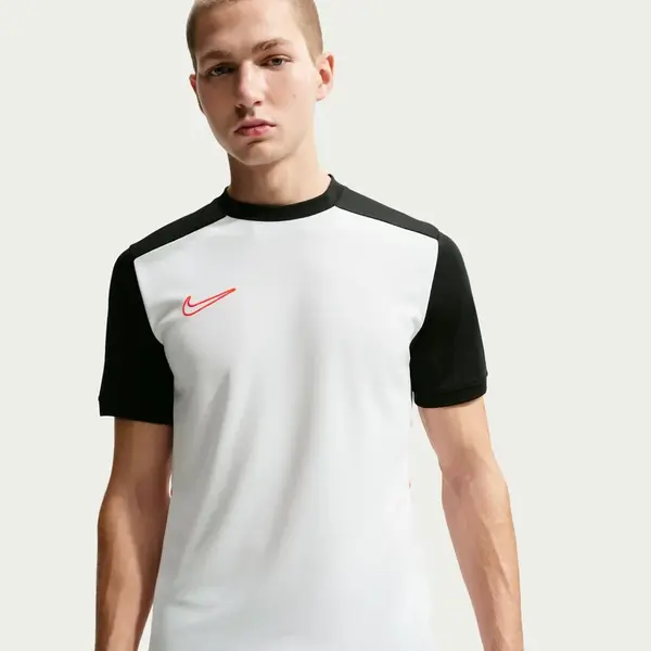 Nike Academy S