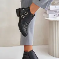 Kožené Boty Na Nízkém Podpatku S Přezkami Maciejka