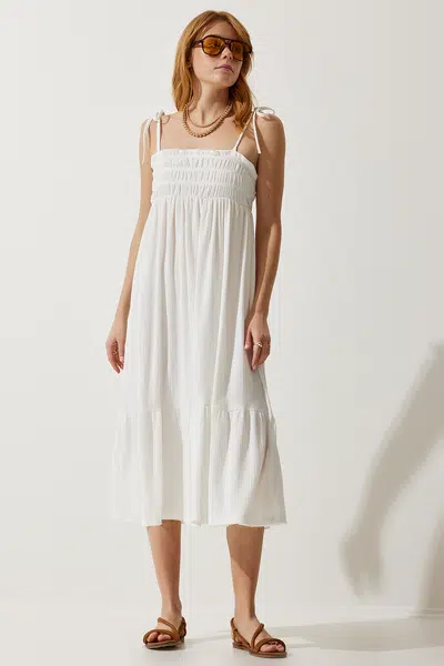 Happiness İstanbul Women's White Strappy Crinkle Summer Knitted Dress