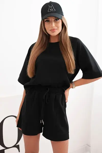 Kesi Włoski Dámska maslová súprava s blúzkou s krátkym rukávom a šortkami s gumičkou čierny