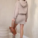 Insulated dress with a clutch bottom dark beige