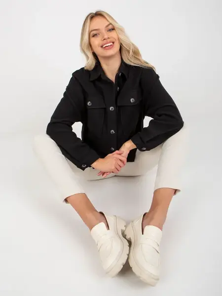 Čierna dámska košeľa s vreckami