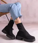 Gemre Black ankle boots with a flexible upper Evel