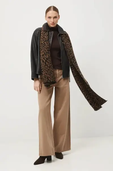 Tričko Medicine dámské, hnědá barva, s golfem