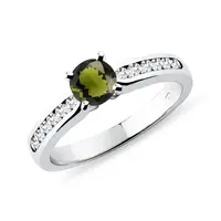 Zlatý prsten s diamanty a vltavínem KLENOTA