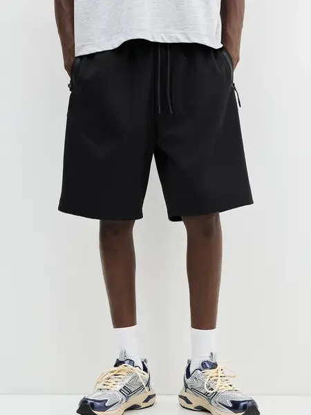 Pull&Bear Nohavice  čierna