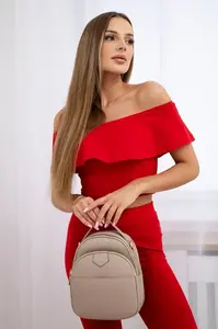 Sada s červeným volánkem