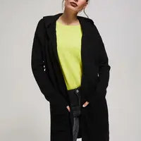 Dlouhý kardigan s kapsami