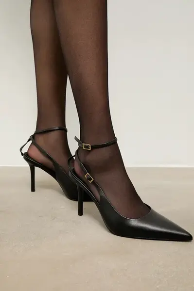 Kožené lodičky Answear.LAB černá barva