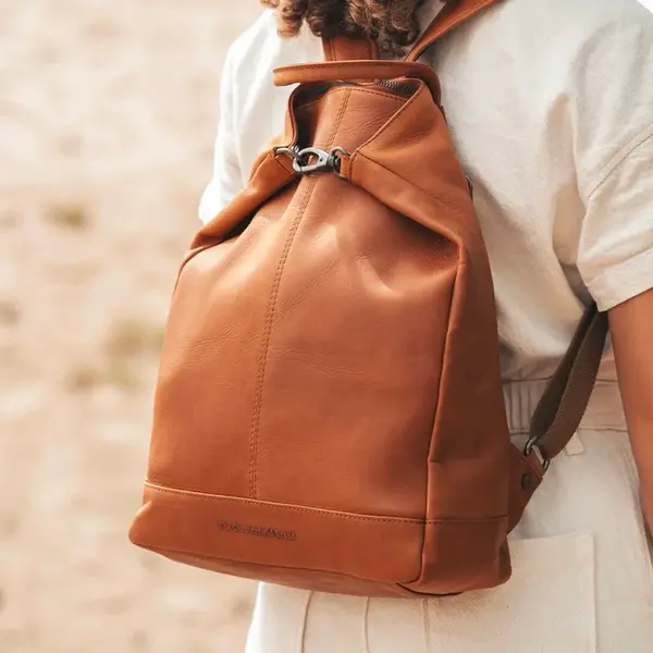 Dámský kožený batoh The Chesterfield Brand Menchester - koňak