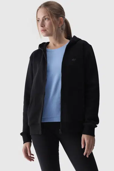 4f Black Fleece so stojanom -4FSS23TFLEF049 so stánkom.