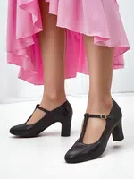Resti Women's eco leather pumps with straps Pasello