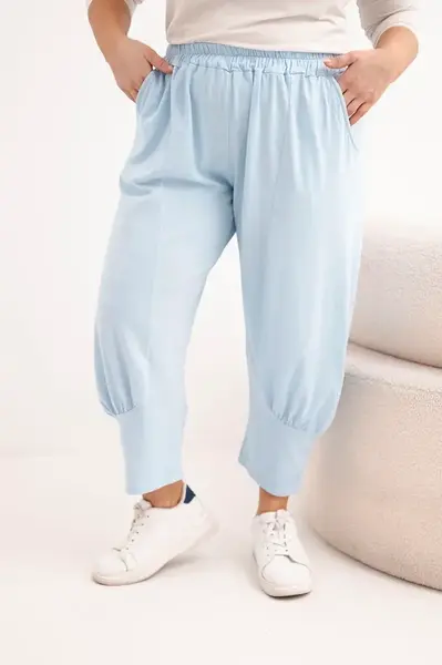 Plus size nohavice s nízkym sedom a elastickým pásom