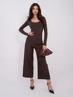 Tmavě hnědé žebrované body