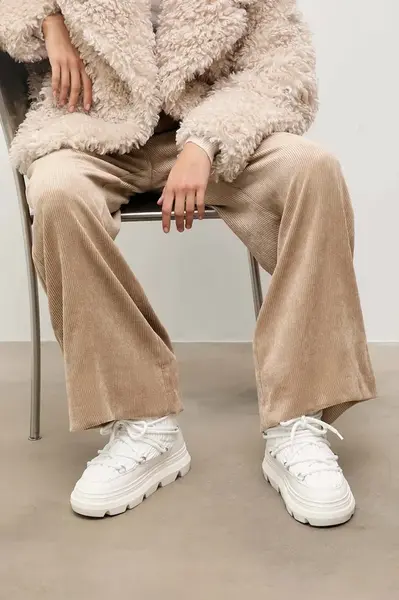 Sněhule Answear.LAB