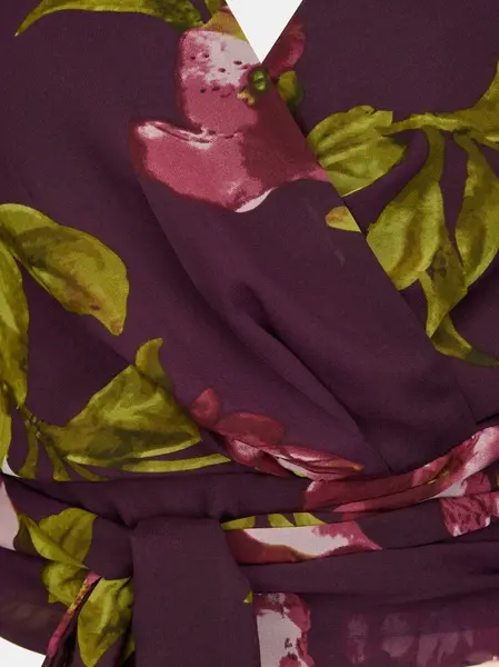 Fialová zavinovací halenka s květinovým vzorem