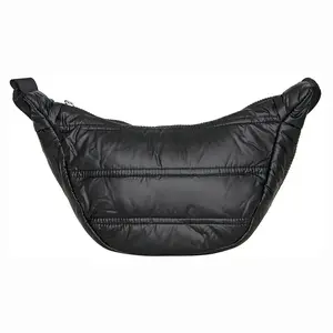 Lesklá Crossbody dámska kabelka New Rebels Tinna - čierna