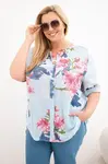 Plus size dámska blúzka s kvetinovým vzorom