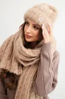 Kesi Dámsky komplet čiapka a šál prúžkovaný s ozdobou camelový