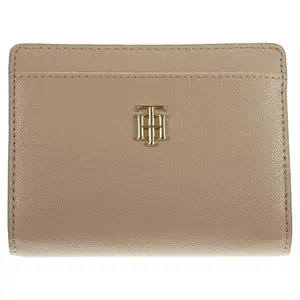 Tommy Hilfiger dámská peněženka AW0AW11616 ABR sandrift