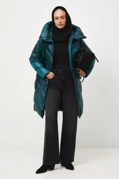 Péřový kabát Medicine